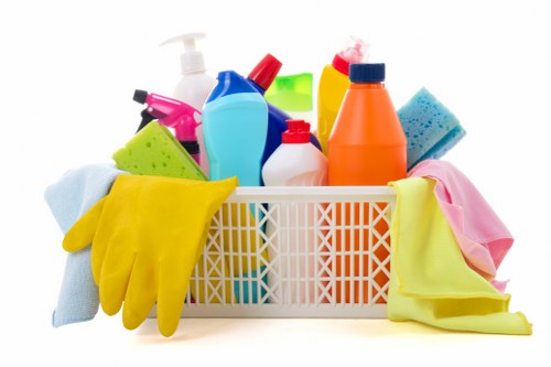 Safe handling of oven parts and cleaning materials